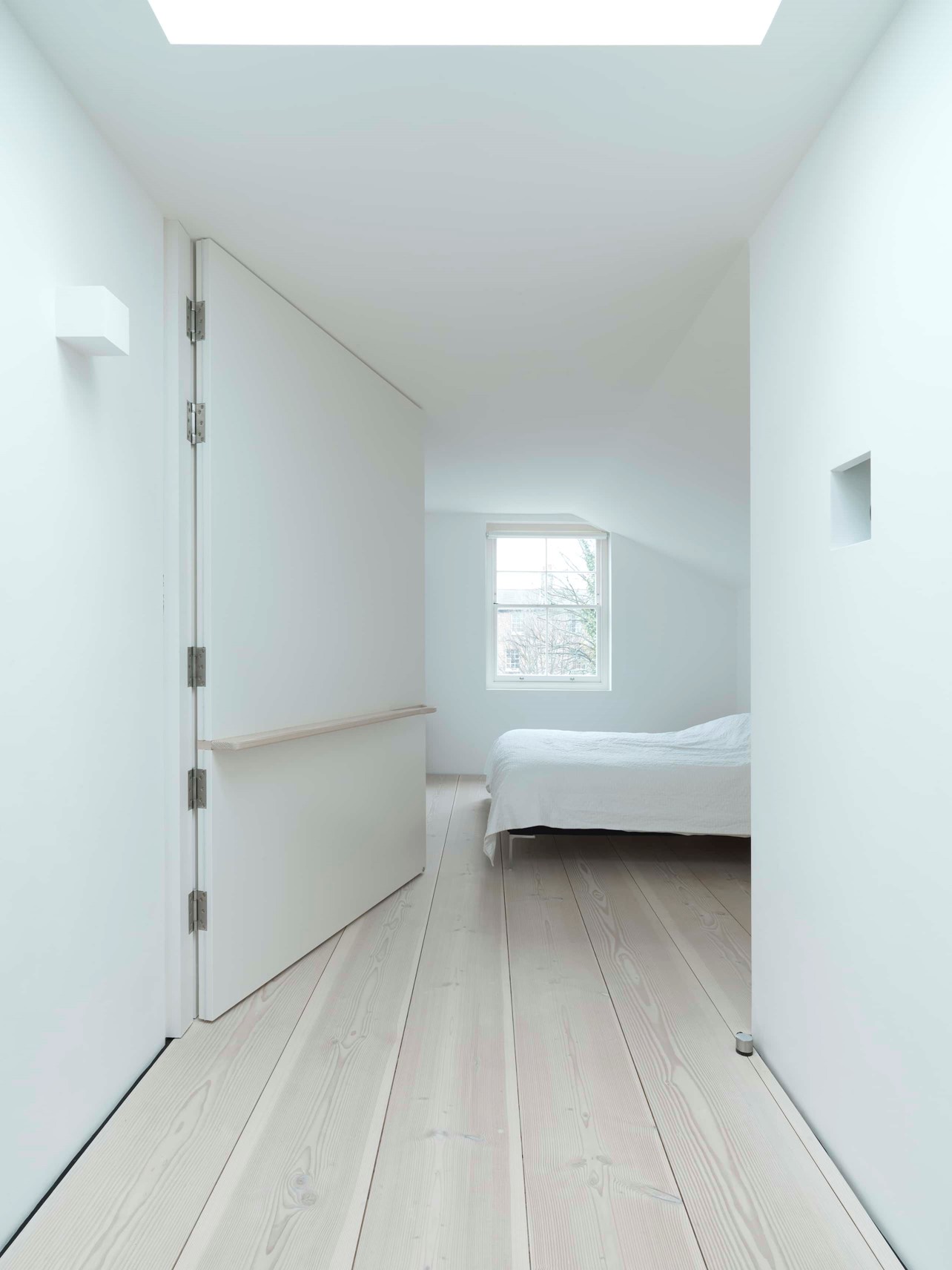 douglas floor lye white soap macdonald wright residence stairs dinesen 02.jpg