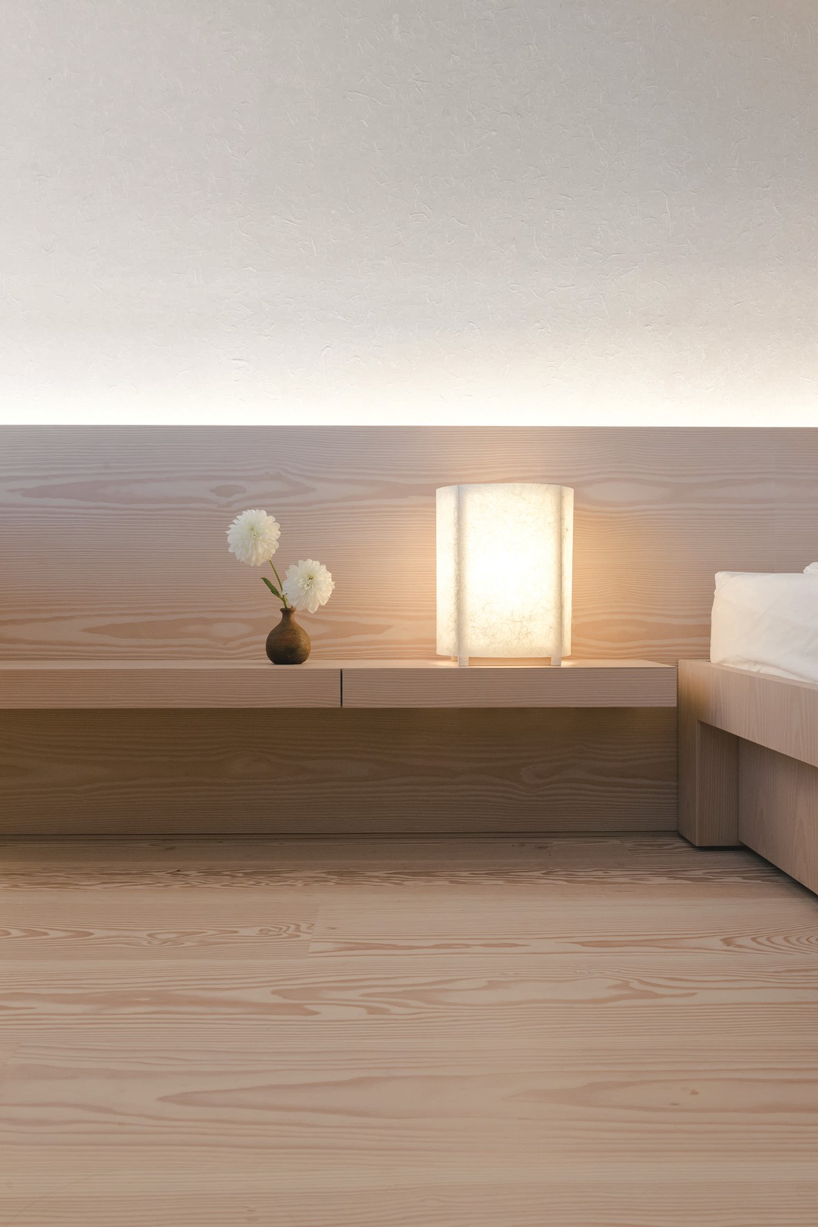 douglas fir floor lye white oil miller apartment bedroom dinesen 02.jpg