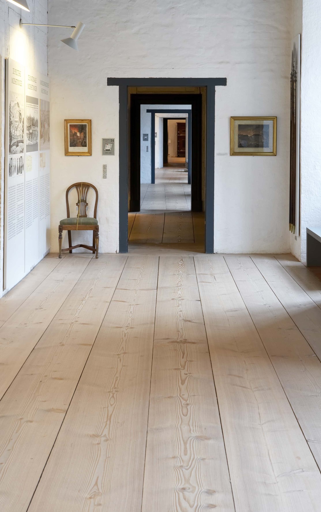 douglas fir floor untreated sonderborg castle hallway dinesen 02.jpg