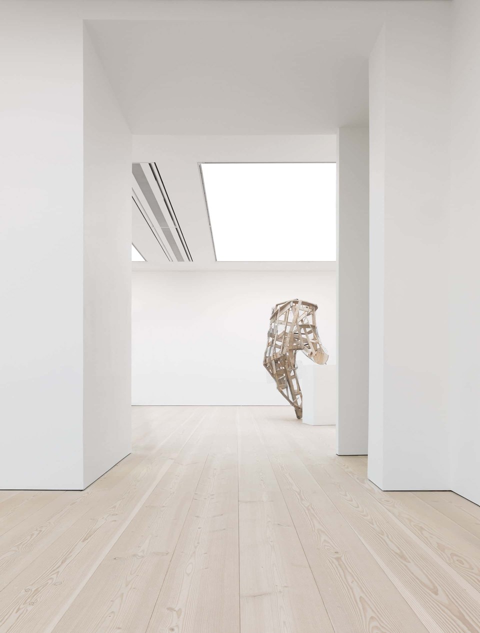 douglas-fir-flooring_lye-white-soap_saatchi-gallery_sculpture_dinesen_02_.jpg