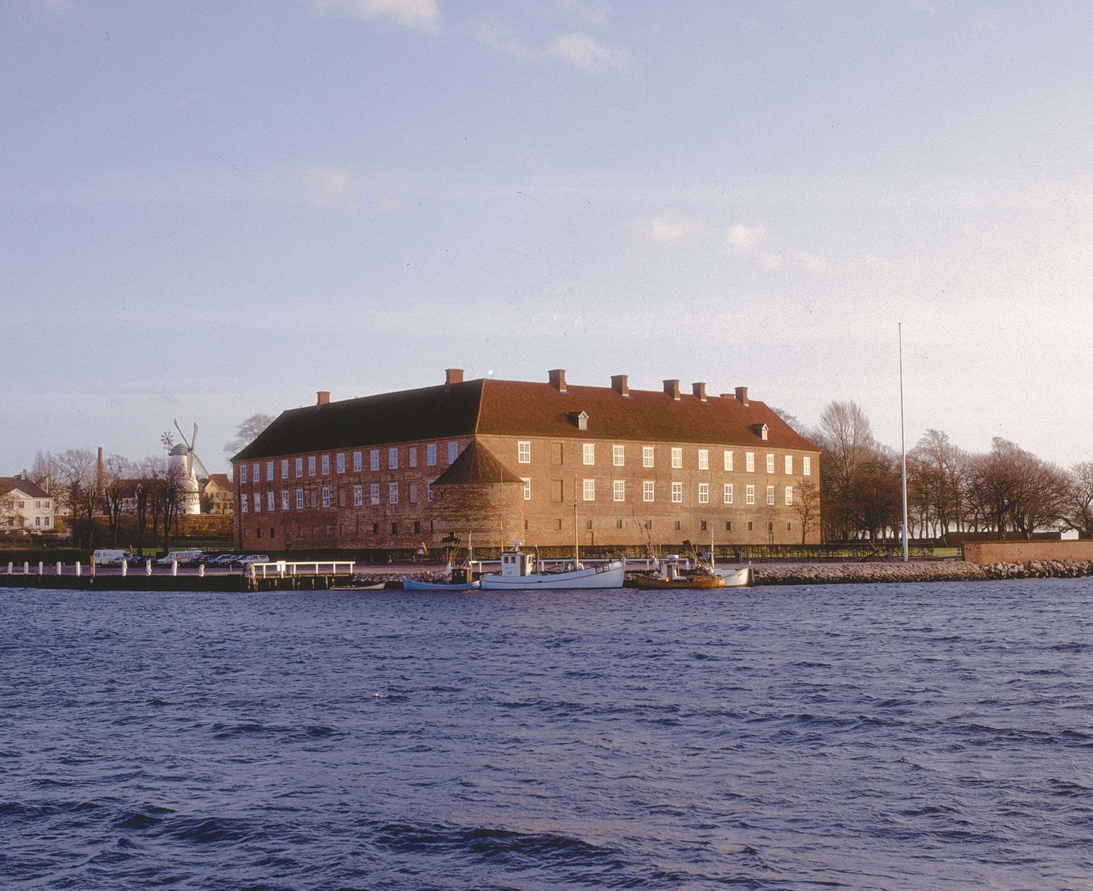 douglas fir floor untreated sonderborg castle living room dinesen 02.jpg