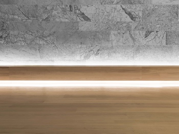 oak-flooring-grandoak_light-oil-laquer_the-design-museum_bench_dinesen.jpg