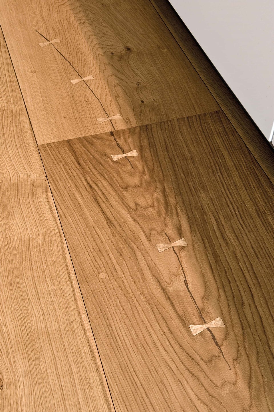 oak-hardwood-floors-heartoak_natural-oil_strib-residence_close-up_dinesen_02.jpg