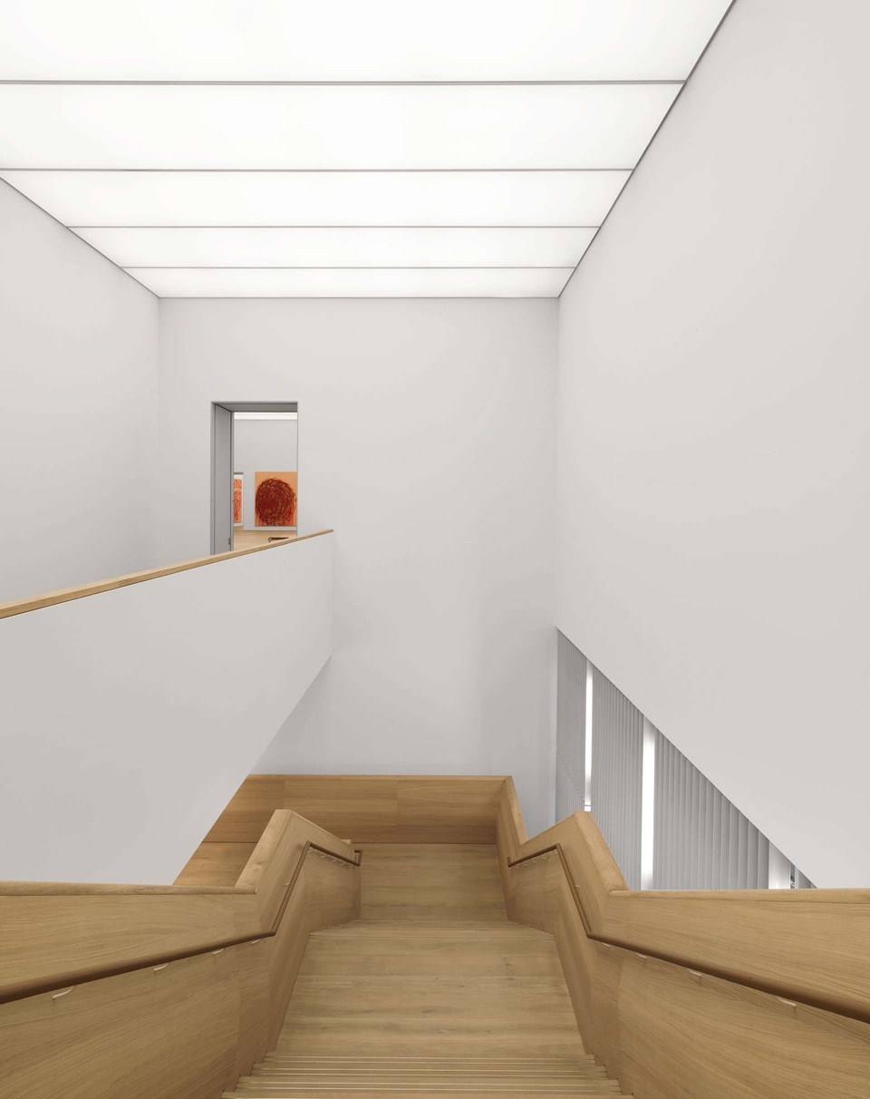 oak-flooring_lye-white-oil_museum-brandhorst_staircase_dinesen.jpg