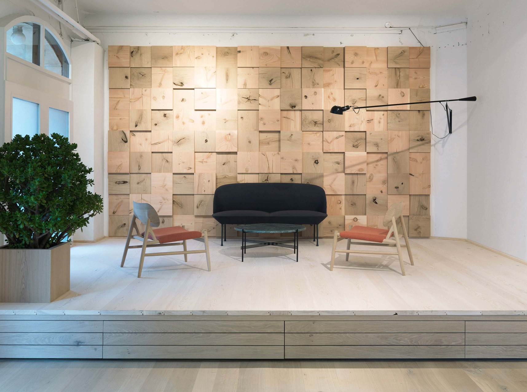 douglas-floor_lye-and-white-soap_dinesen-showroom-copenhagen_podie_dinesen.jpg