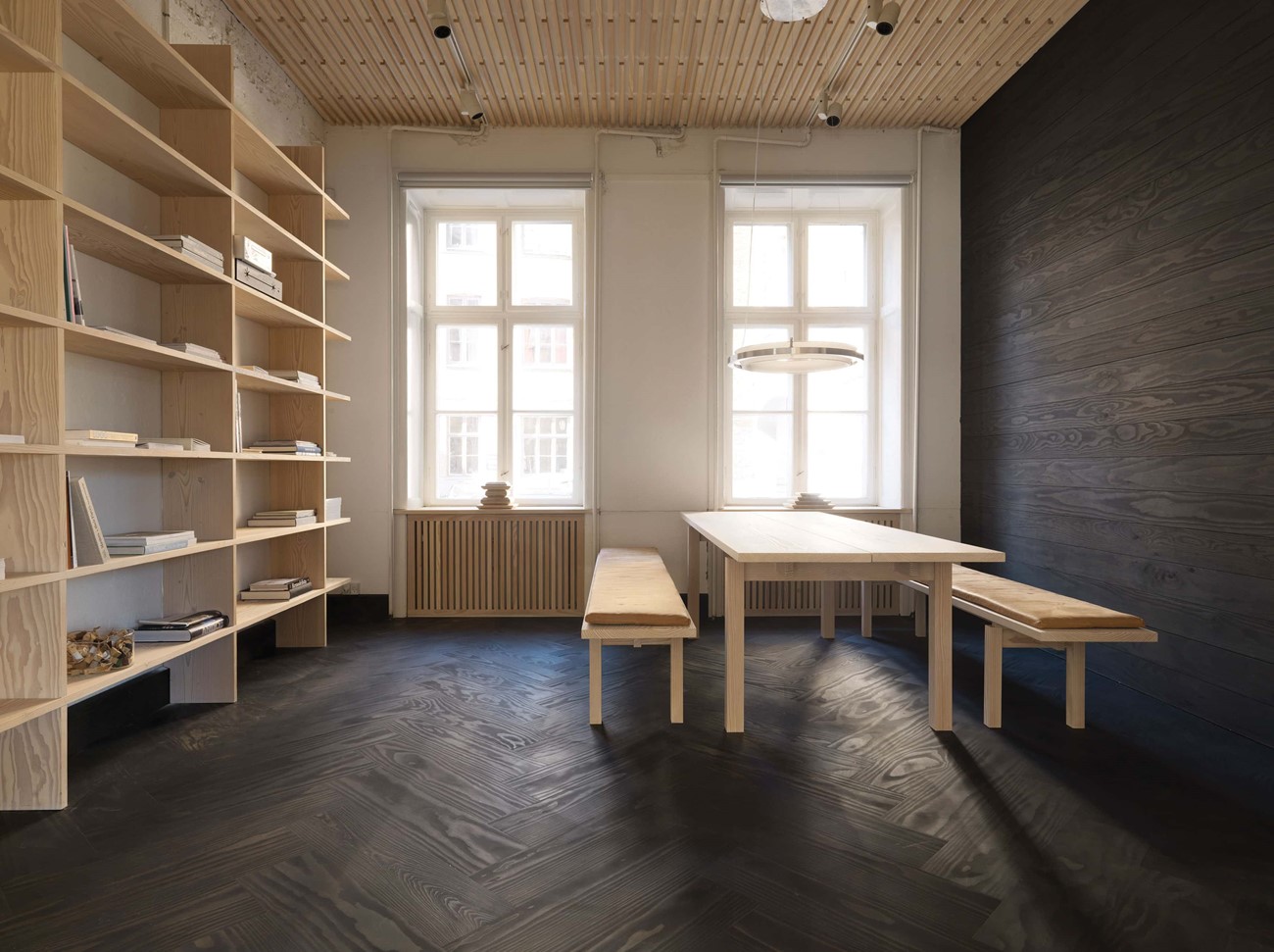 douglas-herringbone-floor_black-oil_dinesen-showroom-copenhagen_dinesen.jpg