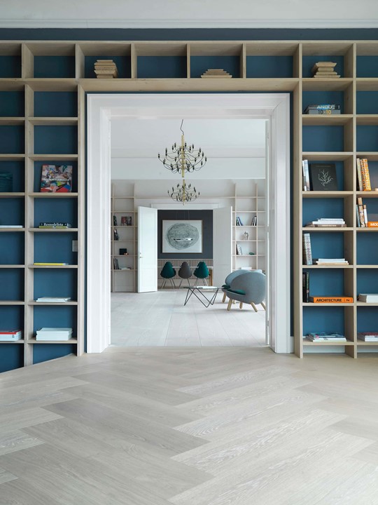 oak-herringbone-floor_black-oil_dinesen-showroom-copenhagen_dinesen.jpg