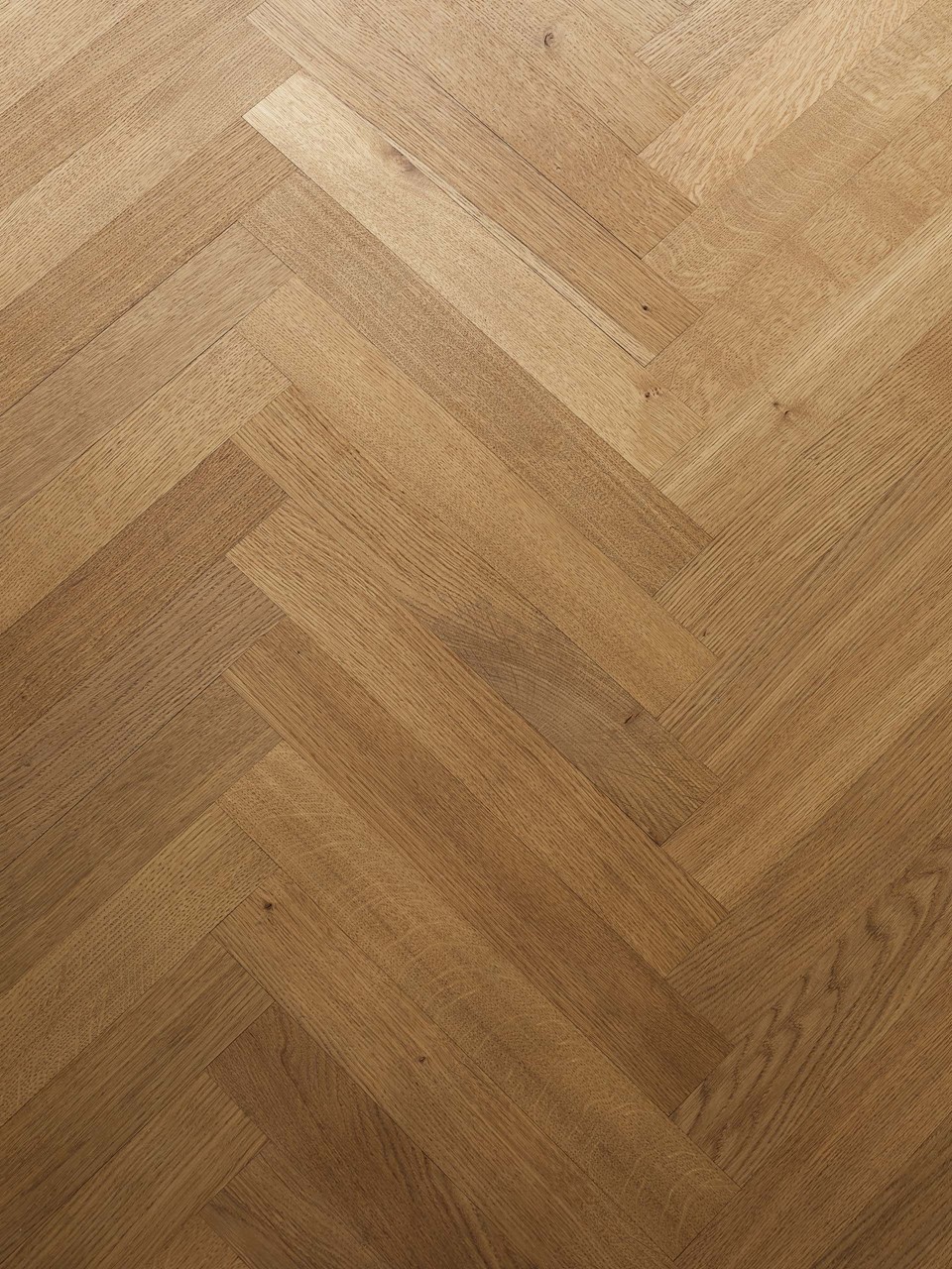 oak-herringbone-floor_natural-oil_villa-gentofte_sildebensparket_dinesen.jpg