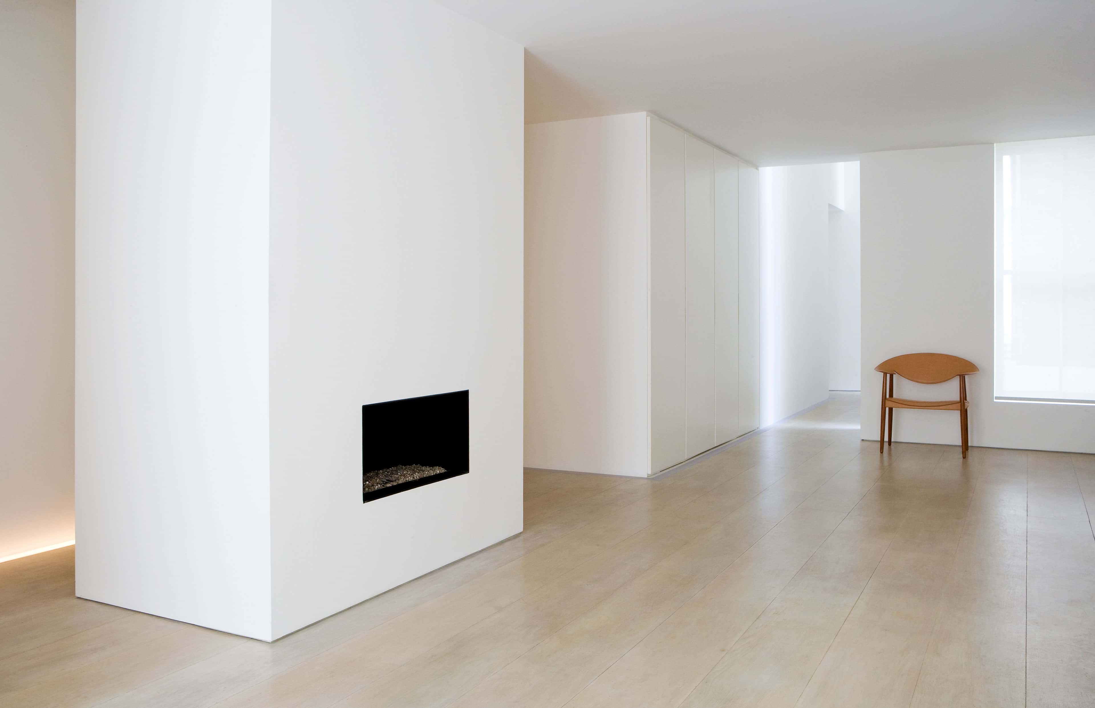 solid-oak-flooring_white-oil_belgravia_johnpawson_dinesen.jpg
