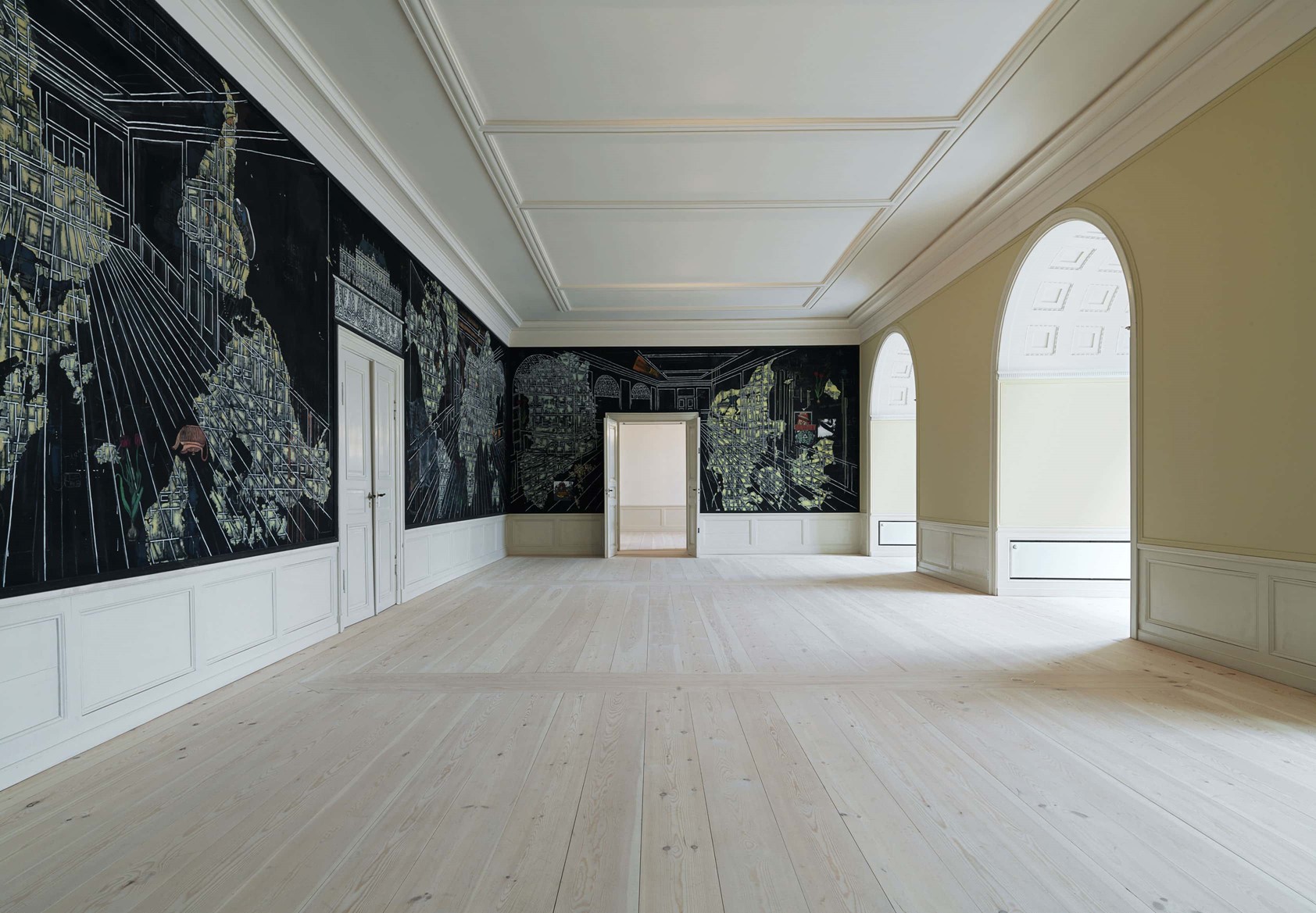 pine-plank-floor-restoration_natural-soap_amalienborg-slot_dinesen.jpg