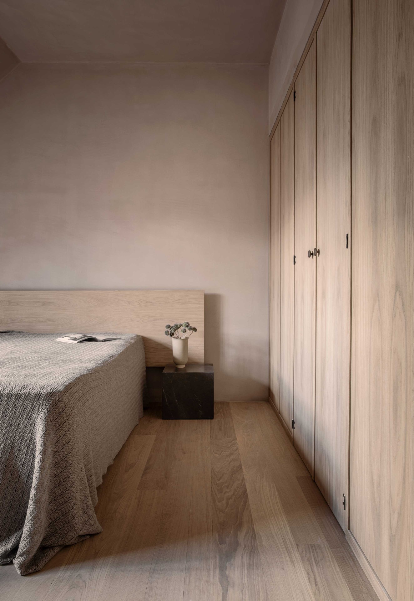 oak-planks_floor_natural-oil_menu-the-audo_norm-architects_copehangen_dinesen.jpg