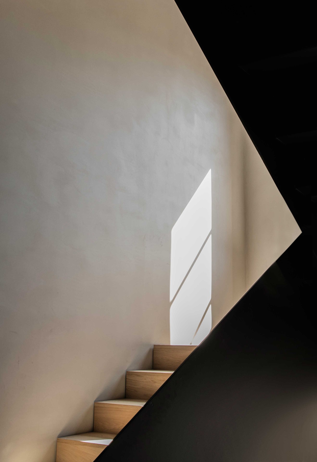 oak-planks_flooring-stairs_natural-oil_menu-the-audo_norm-architects_copehangen_dinesen.jpg