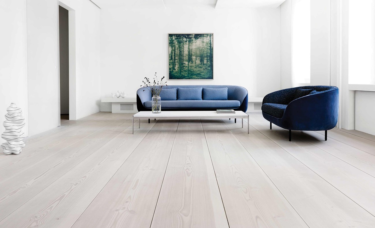 Douglas-floor-Dinesen-home-living-room-wide-wooden-floorboards-02.jpg (1)