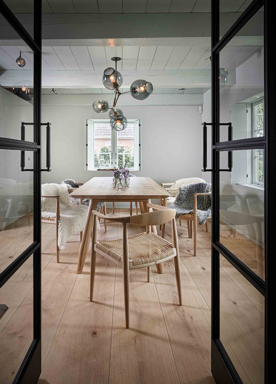 HeartOak-Holiday-Home-Sylt-Dinesen-Oak-flooring-08.jpg