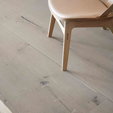 Dinesen-installation.jpg