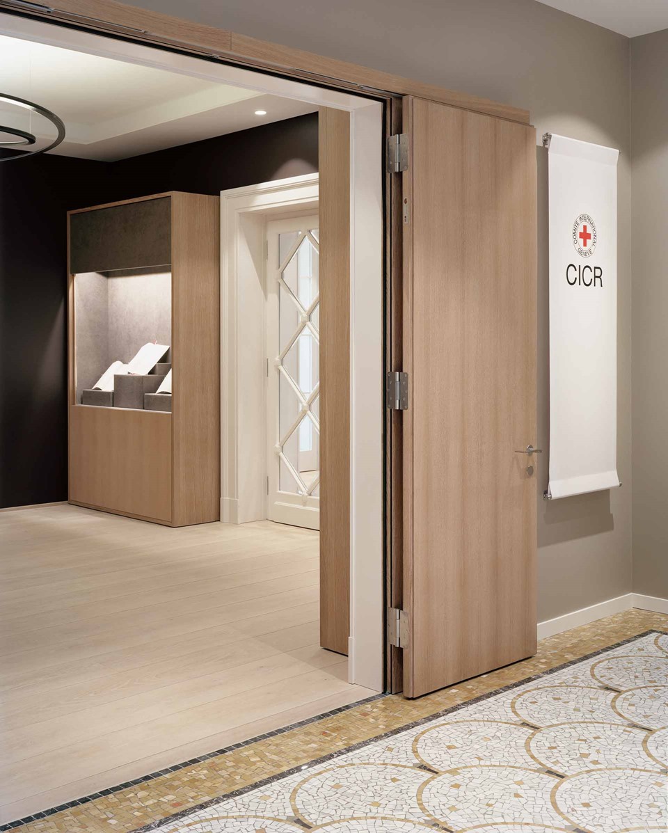 Oak flooring - Red-Cross-Headquarters-Dinesen-01.jpg