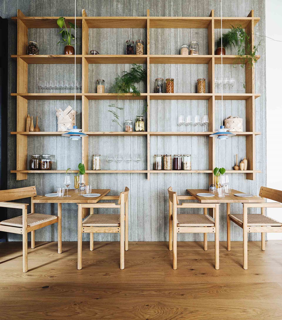 Oak-Natural---F22x200-250-300---2-5-m---IO---Restaurant-Substans---KrøyerGatten---Photo-Martin-Gravgaard---19.jpg