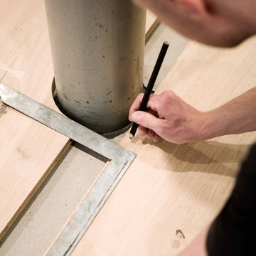 Dinesen-floor-installation-7.jpg