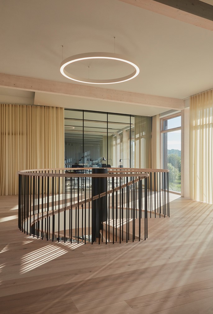 Ash Natural - F22x250 - 2-5 m - LO - Modular Circle House - Studio Pneuma - Photo Claus Troelsgaard - 08 - PR.jpg