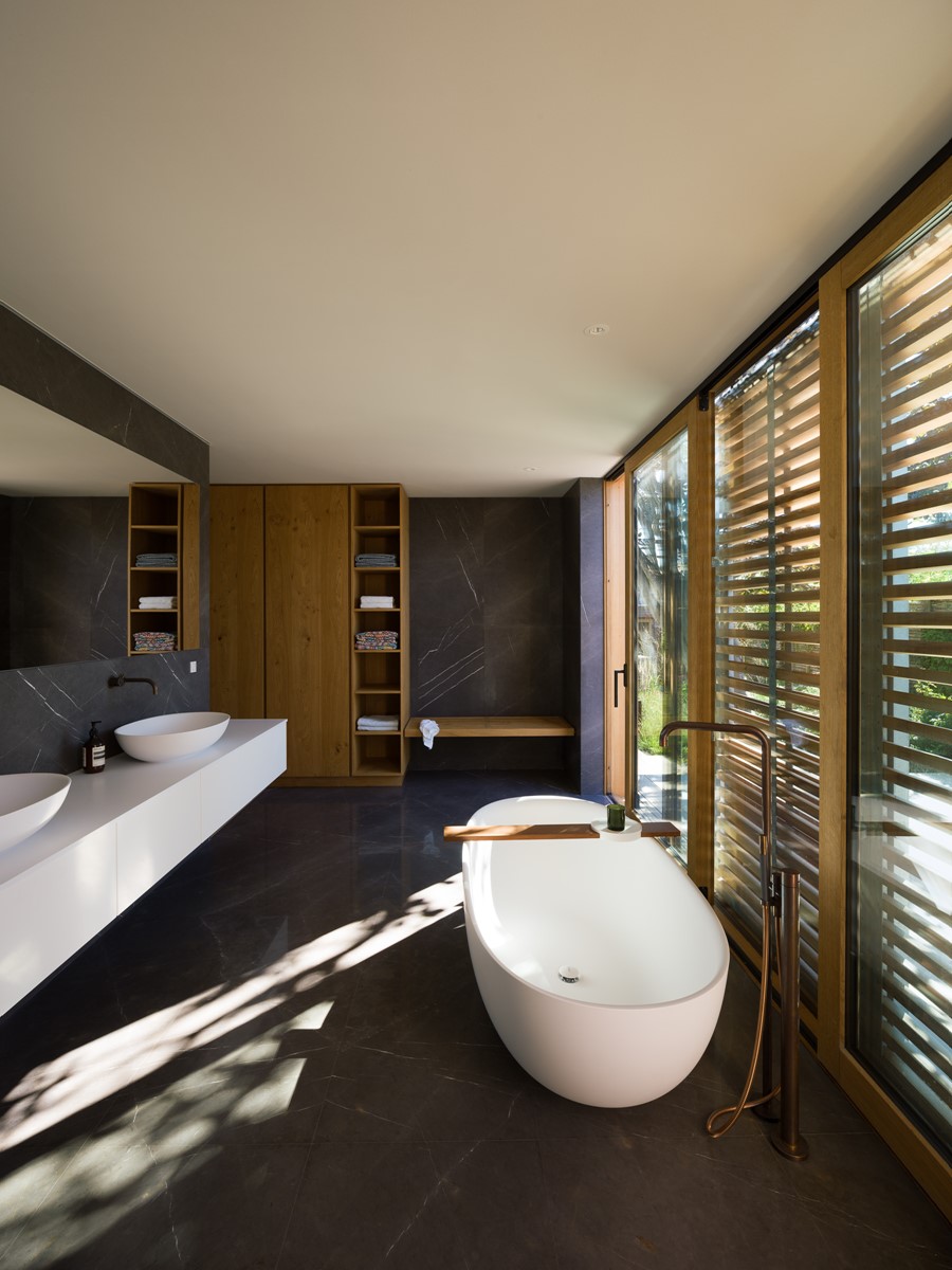 HeartOak – F30x300 – 2-5 m – LO – Tisvilde Sommerhus – DK – Henning Larsen – Photo Hampus Berndtson – 08.jpg