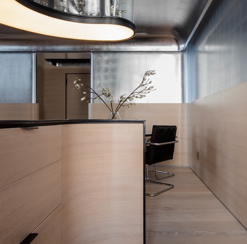 Oak Classic - CW 30x400, 450, 500 - 2-5 m - LO - Art Deco Residence – US – Ghiora Aharoni Design Studio, New York – Photo Aviad Bar-Ness – 010.jpg