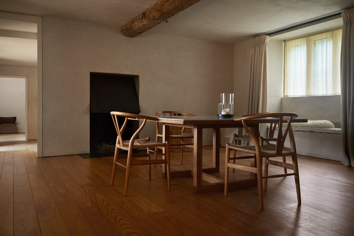 Elm - F30x125-200 - 1-3 m - Home Farm - UK - John Pawson - Photographer Claus Troelsgaard - 09 - PR.jpg