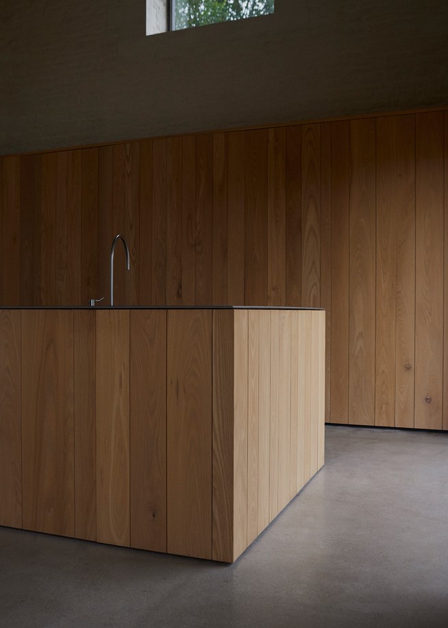 Elm - F30x125-200 - 1-3 m - Home Farm - UK - John Pawson - Photographer Claus Troelsgaard - 18 - PR.jpg