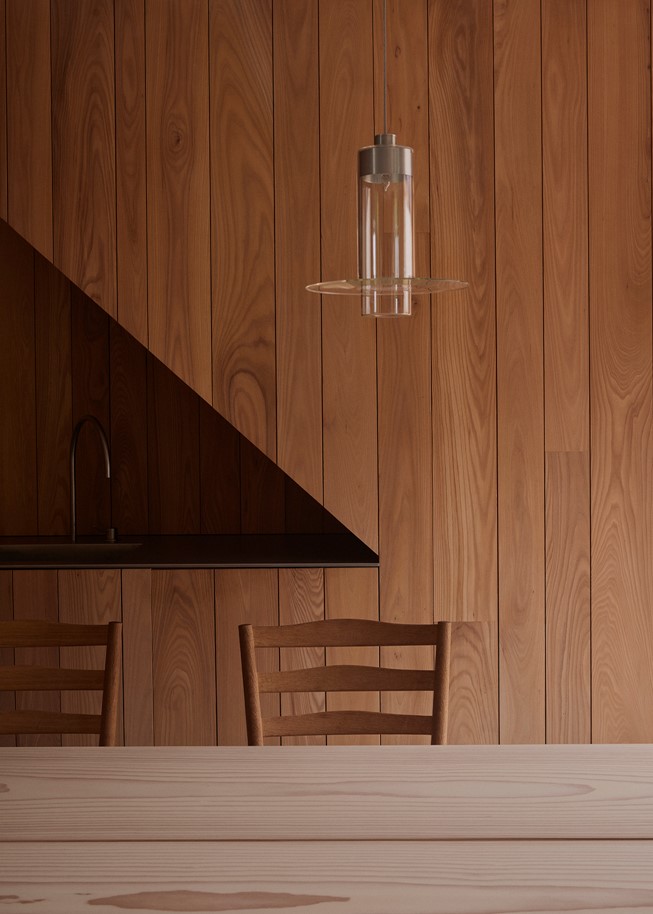 Elm - F30x125-200 - 1-3 m - Home Farm - UK - John Pawson - Photographer Claus Troelsgaard - 19 - PR.jpg