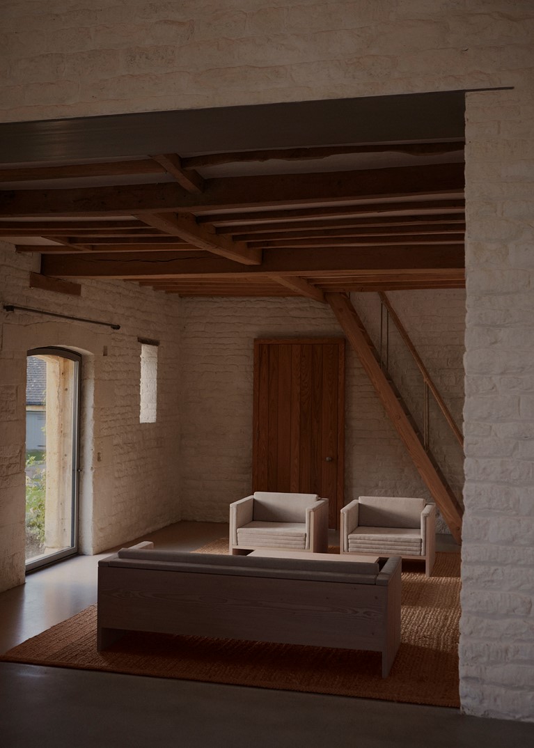 Lounge - Douglas Classic - Home Farm - UK - John Pawson - Photographer Claus Troelsgaard - John Pawson Furniture Collection - 03 - PR.jpg