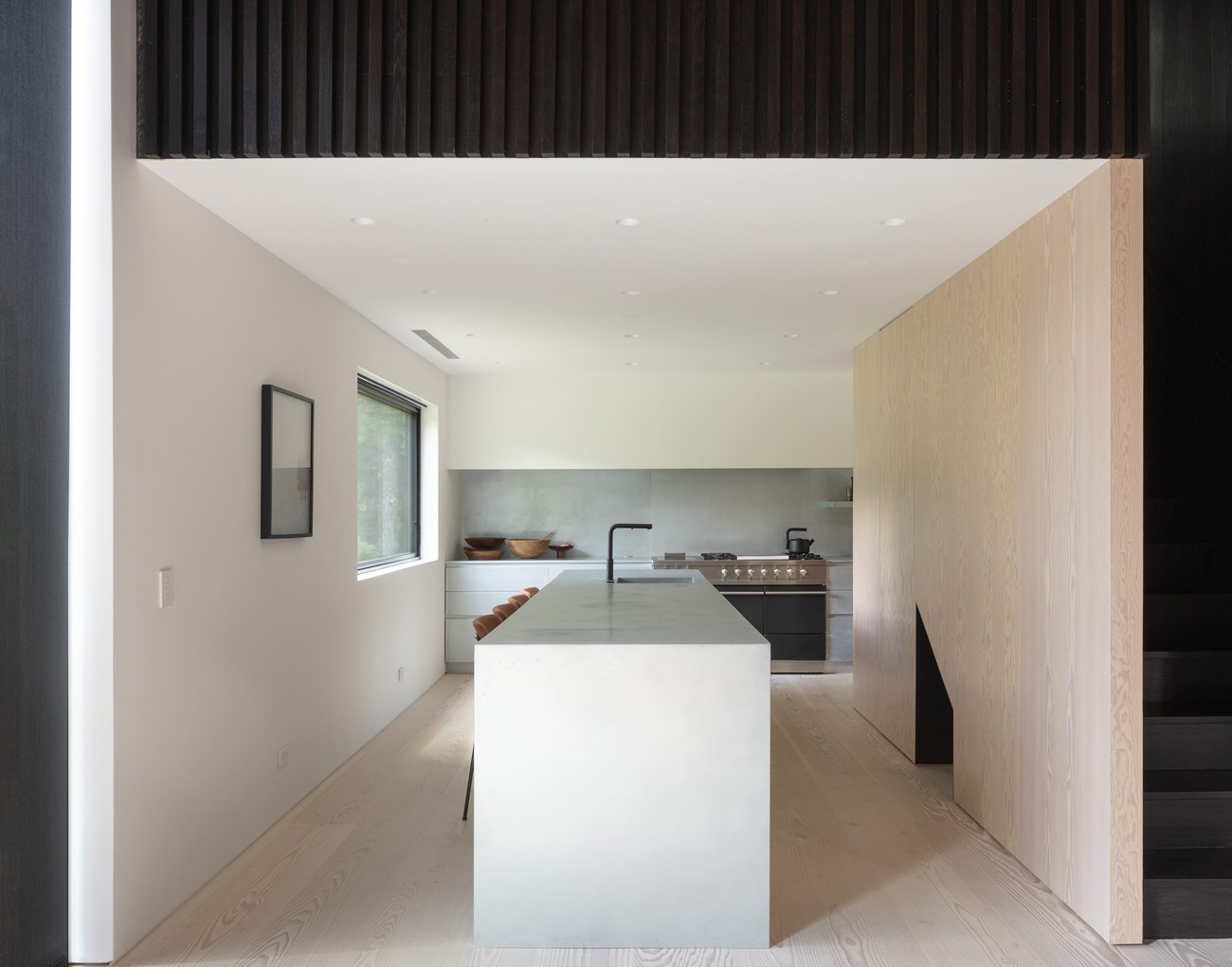 Douglas Classic - 28x300 - 2-5m - WO - US - North Salem Farm - Worrell Yeung - Photo Naho Kubota - PR - 05.jpeg