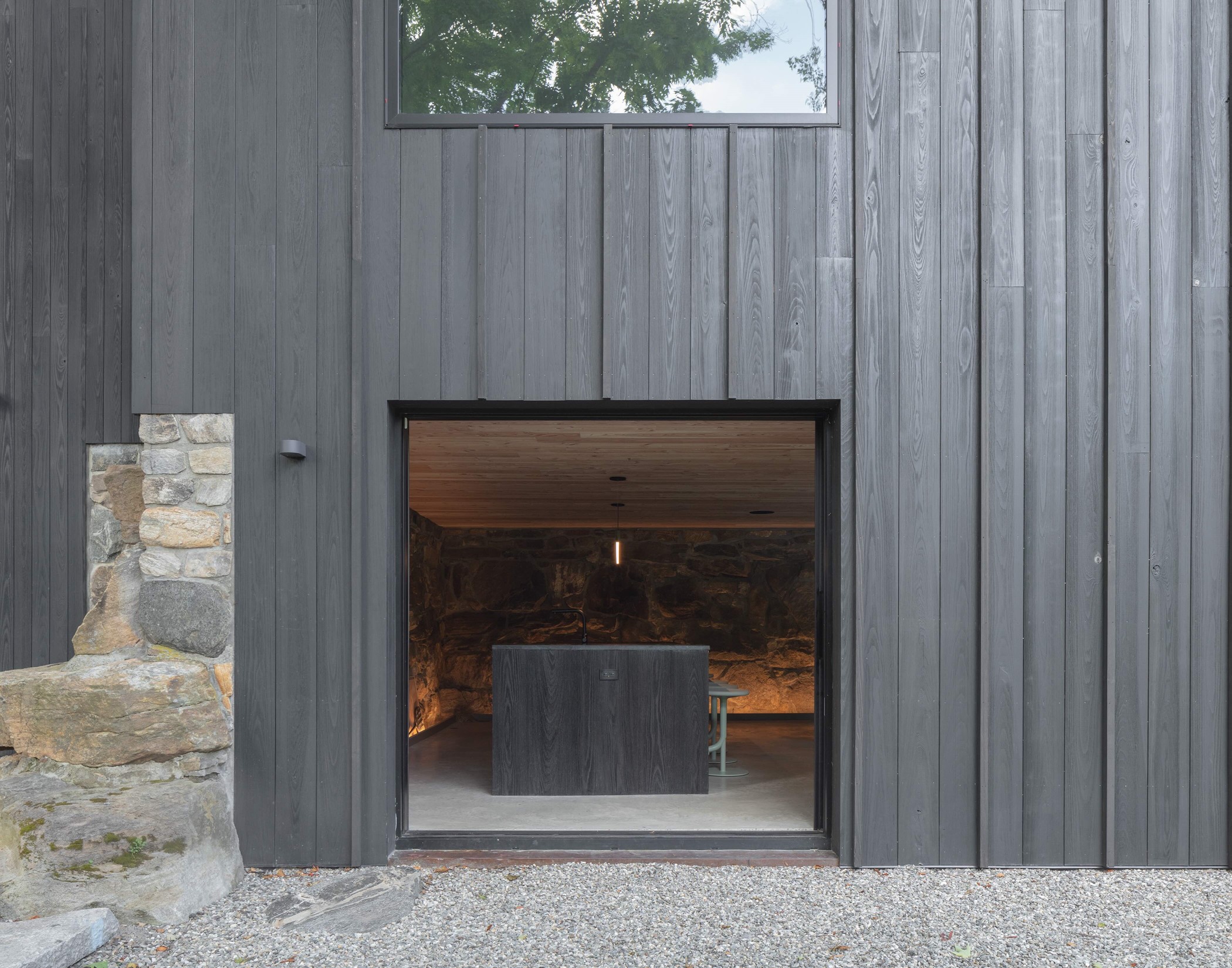 Douglas Classic - 28x300 - 2-5m - WO - US - North Salem Farm - Worrell Yeung - Photo Naho Kubota - PR - 07.jpeg